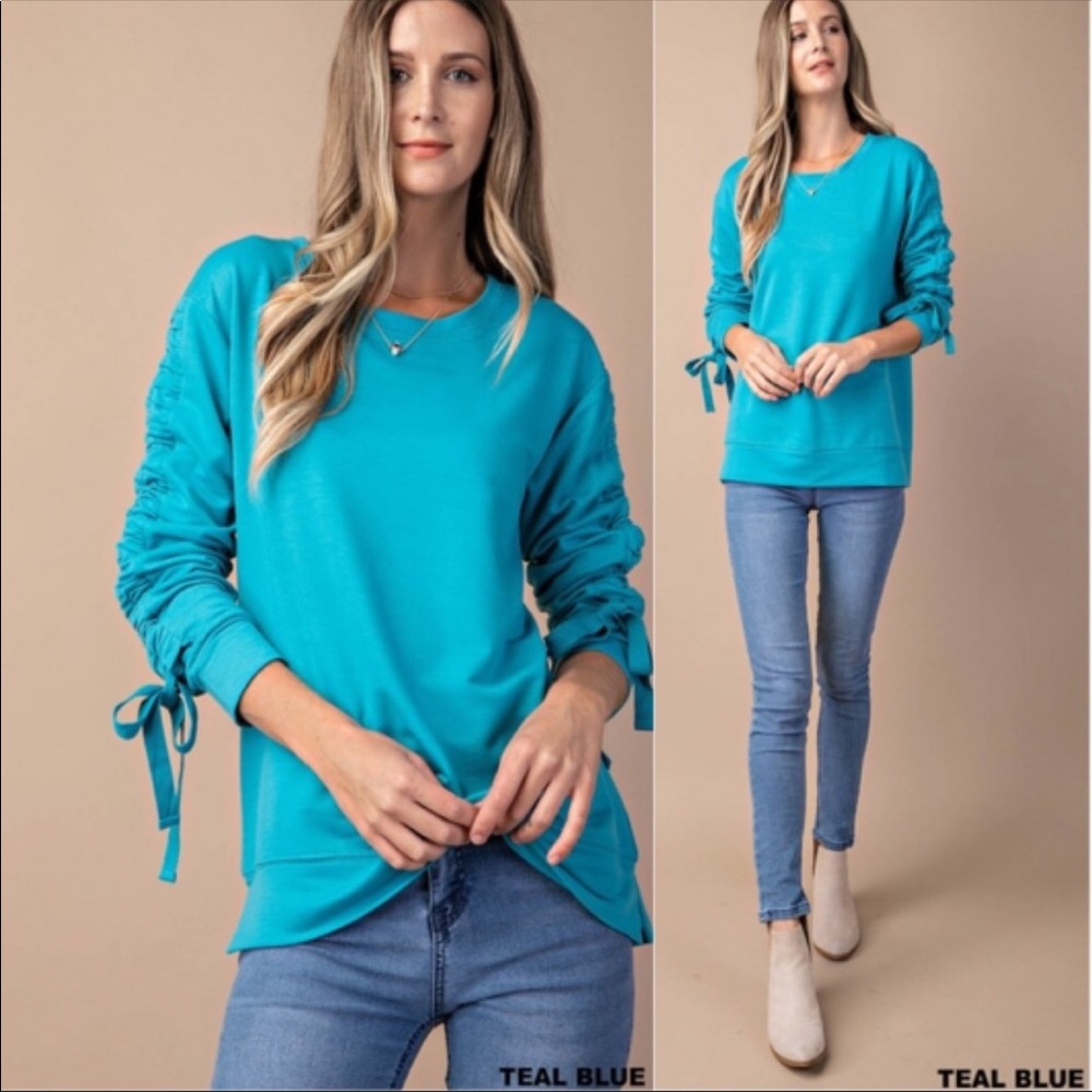 NEW! SWEATSHIRT WITH CINCHING SLEEVES